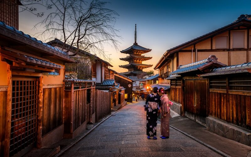 The Whispering Alleys of Kyoto: A Mindful Wanderer Guide to Japan